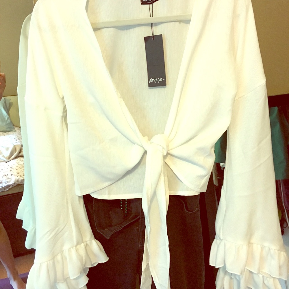 NWT Nastygal tie front frill sleeve blouse sz S(4)